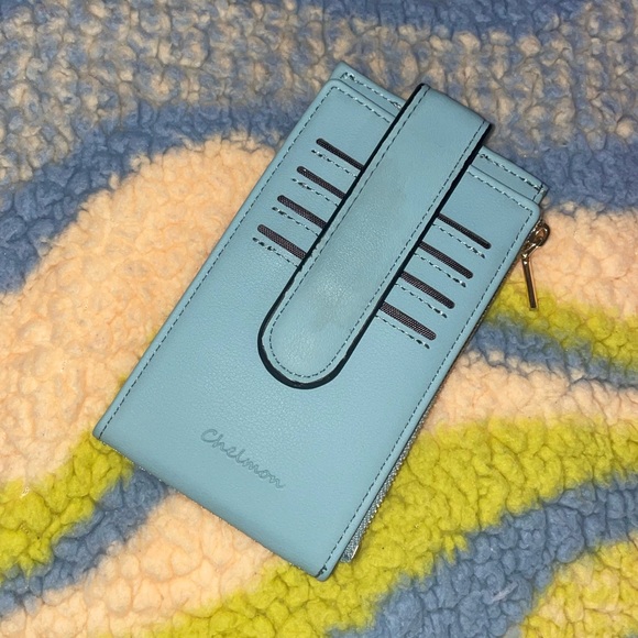 NWOT Wallet - Picture 3 of 3